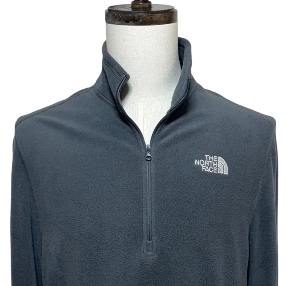 The North Face 1/4 Zip Pullover Mens Large Gray Fleece Long Sleeve Sweater
